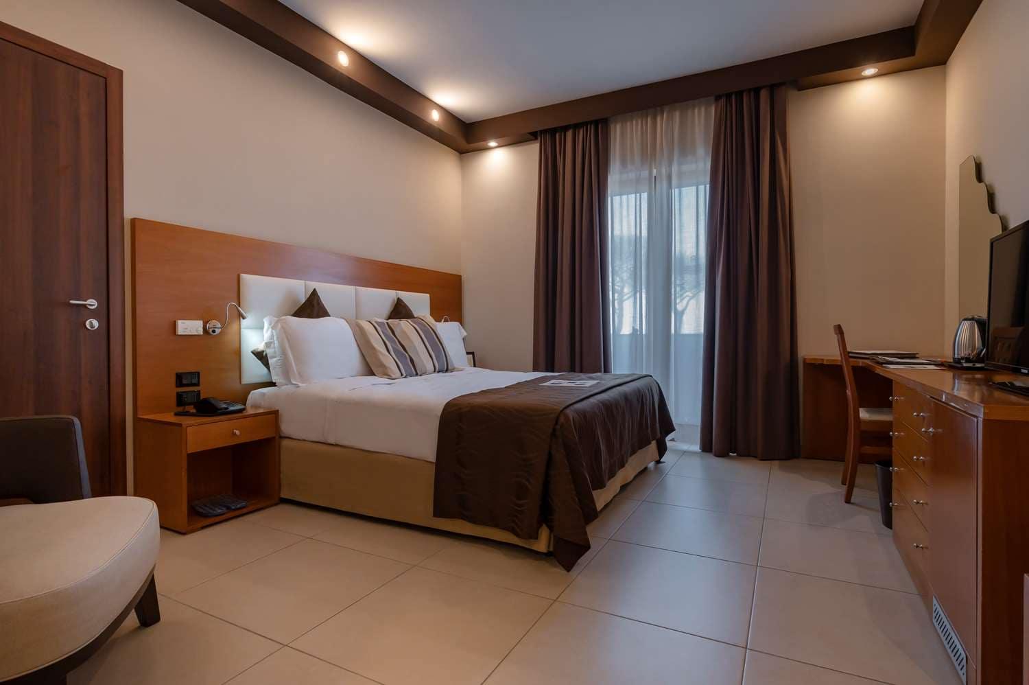 Hotel Agora Sure Hotel Collection By Best Western لاغو باتريا المظهر الخارجي الصورة