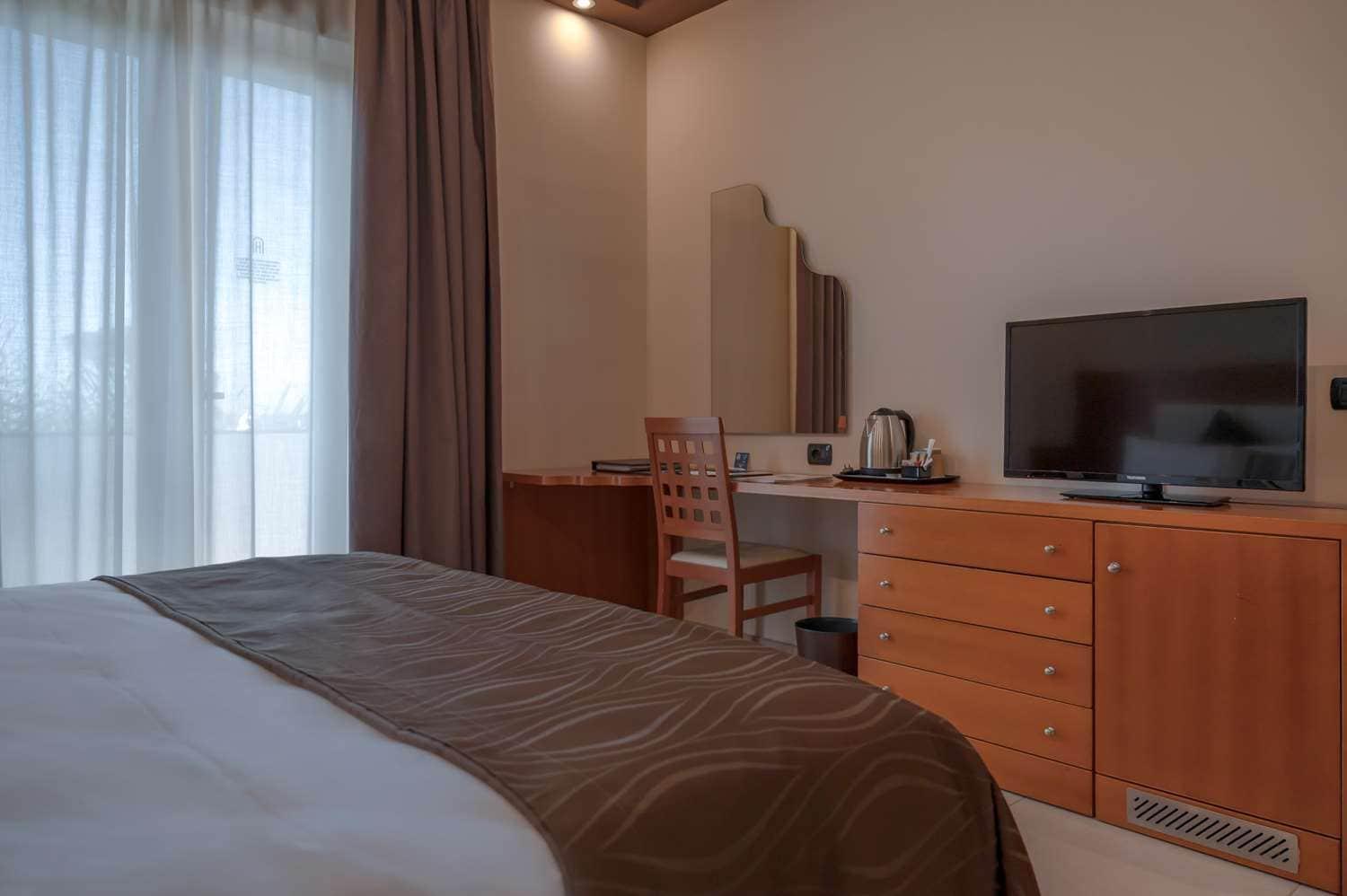 Hotel Agora Sure Hotel Collection By Best Western لاغو باتريا المظهر الخارجي الصورة