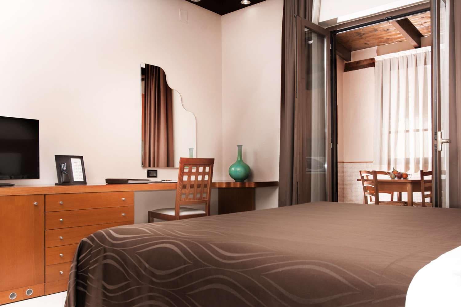 Hotel Agora Sure Hotel Collection By Best Western لاغو باتريا المظهر الخارجي الصورة