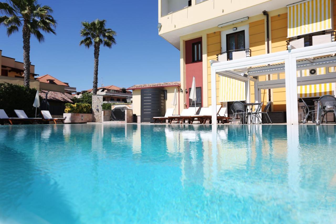 Hotel Agora Sure Hotel Collection By Best Western لاغو باتريا المظهر الخارجي الصورة