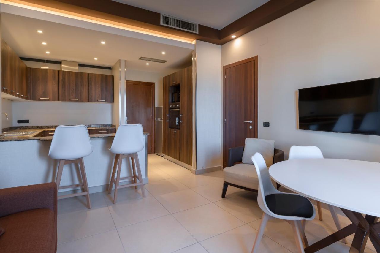 Hotel Agora Sure Hotel Collection By Best Western لاغو باتريا المظهر الخارجي الصورة