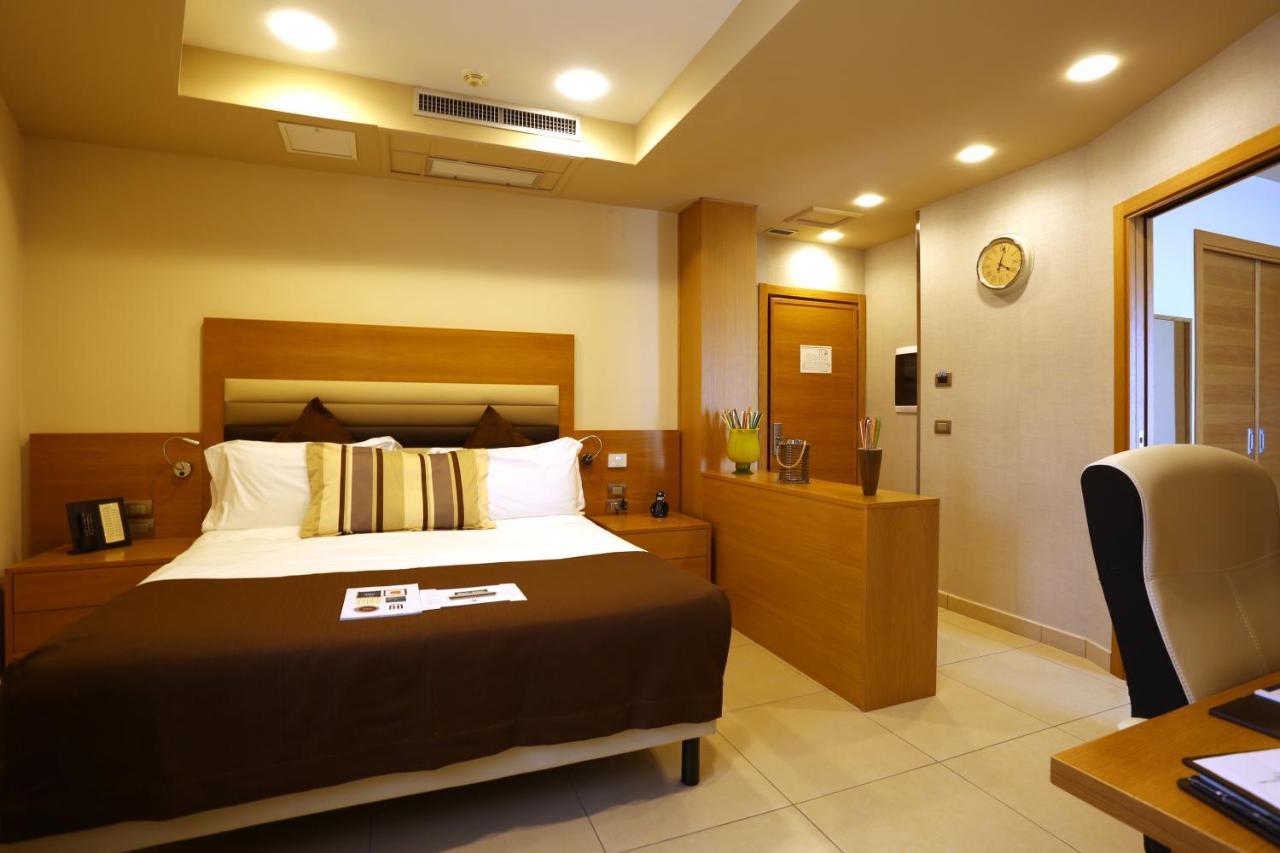 Hotel Agora Sure Hotel Collection By Best Western لاغو باتريا المظهر الخارجي الصورة