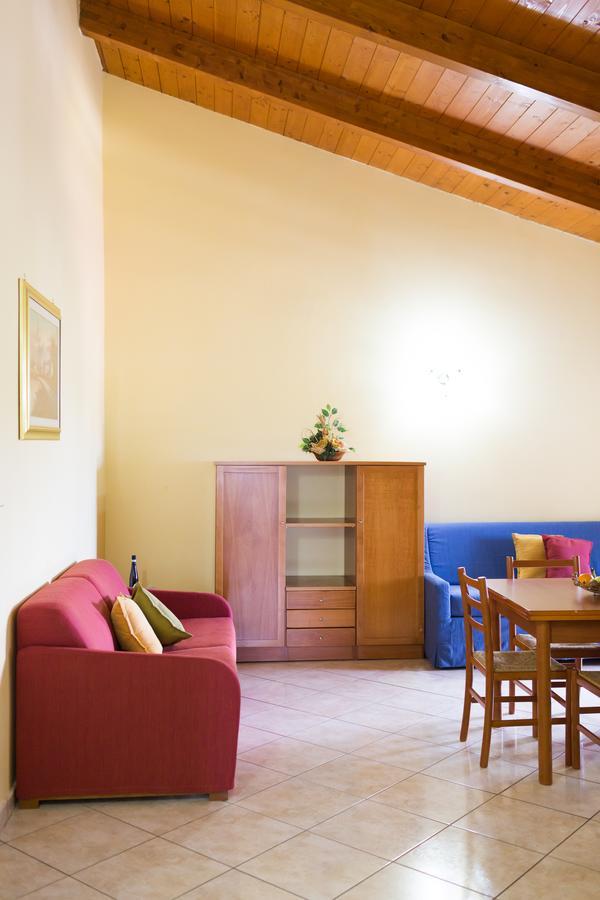 Hotel Agora Sure Hotel Collection By Best Western لاغو باتريا المظهر الخارجي الصورة