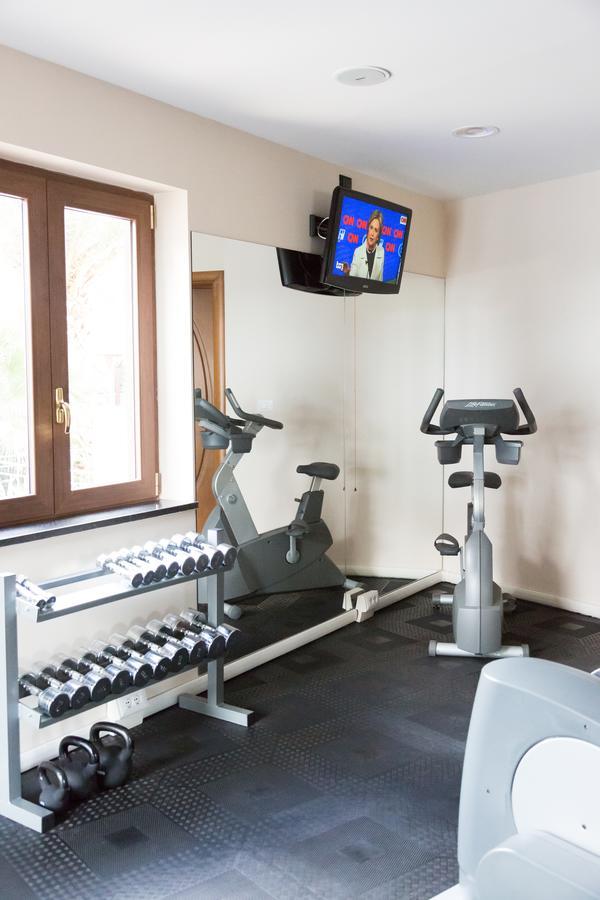 Hotel Agora Sure Hotel Collection By Best Western لاغو باتريا المظهر الخارجي الصورة