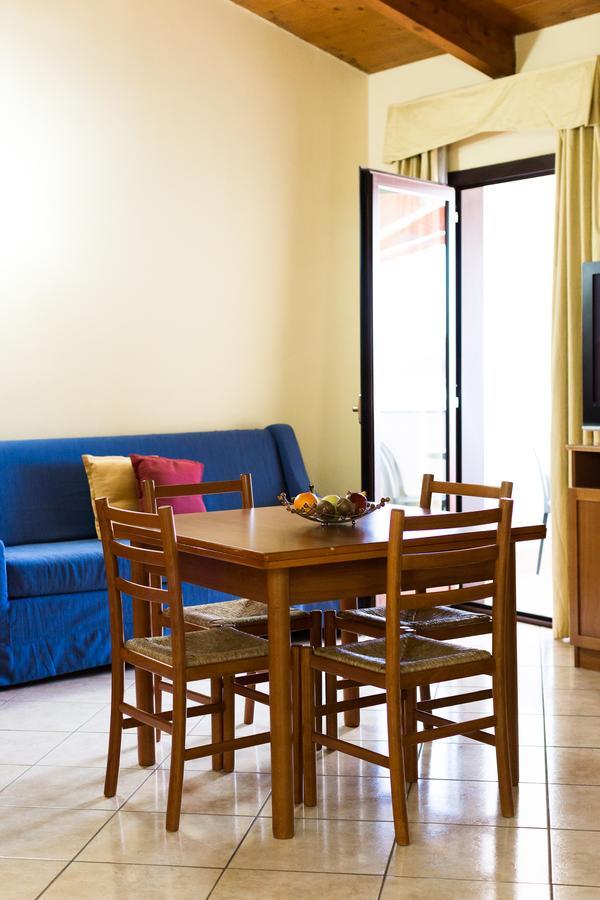 Hotel Agora Sure Hotel Collection By Best Western لاغو باتريا المظهر الخارجي الصورة
